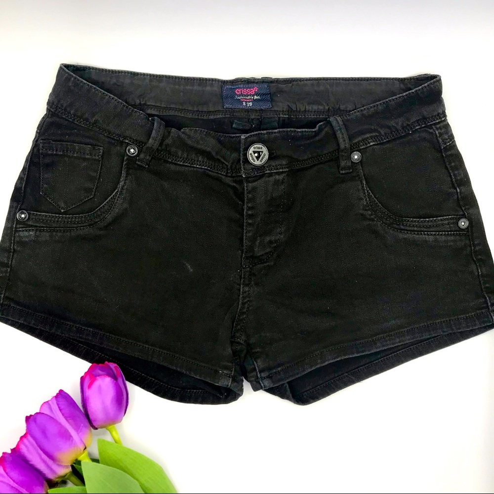 Crissa fashionably fun shorts size 29